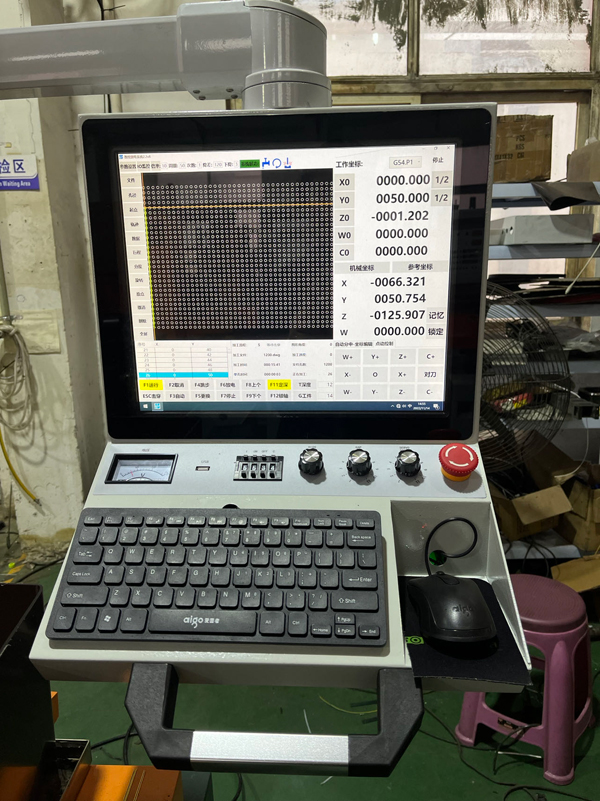 高端精密台湾正帮型350x450行程3轴伺服闭环17寸电脑频7
